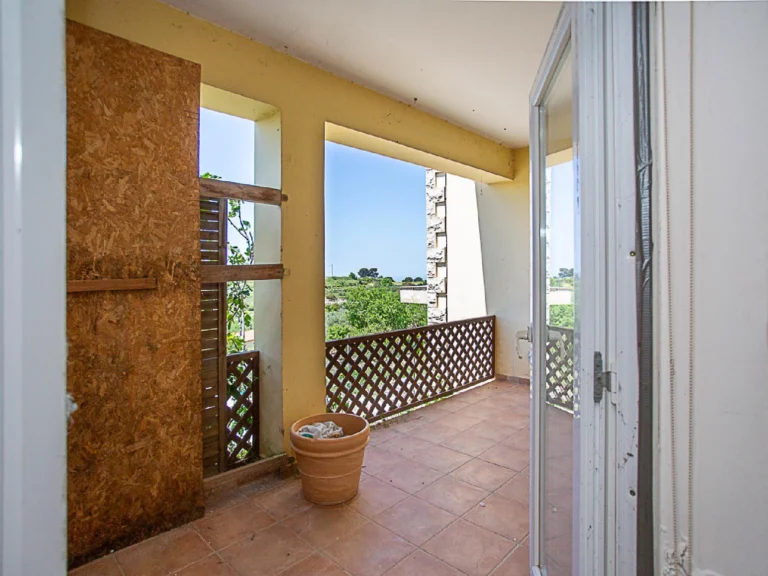 Cheap Houses and Villas for Sale Paphos up to 300000 euro