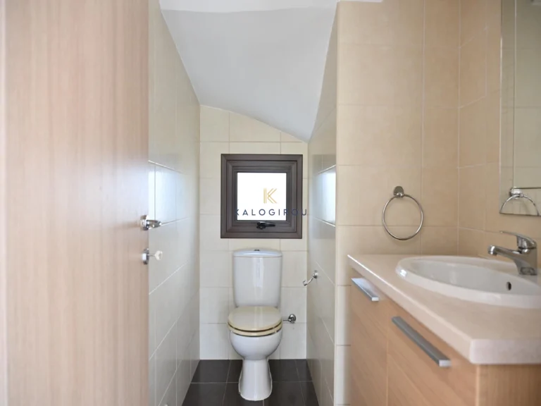Cheap Houses and Villas for Sale Larnaca up to 300000 euro