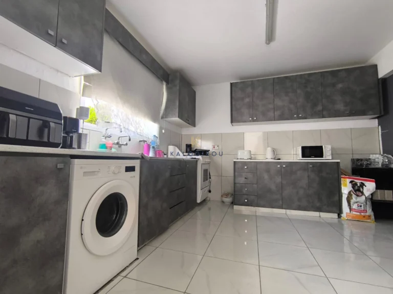 Cheap Houses and Villas for Sale Larnaca up to 300000 euro