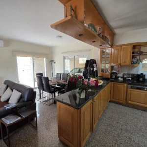 4 Bedroom House for Sale in Ypsonas, Limassol District