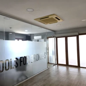 630m² Office for Rent