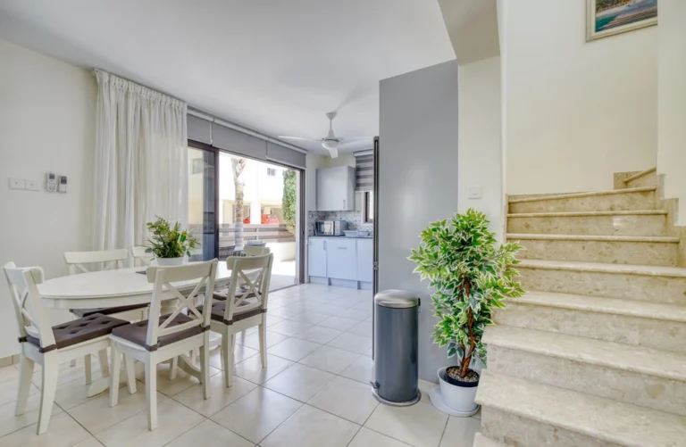 Cheap Houses and Villas for Sale Larnaca up to 200000 euro