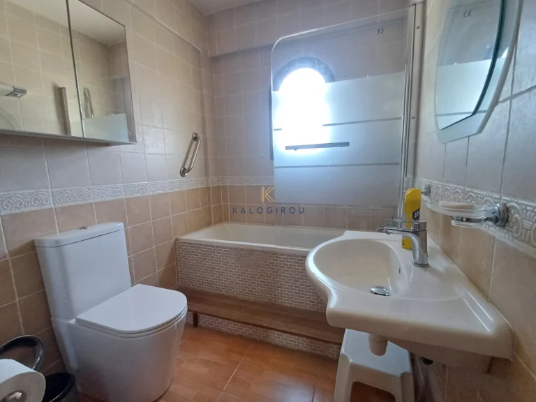 Cheap Houses and Villas for Sale Larnaca up to 400000 euro
