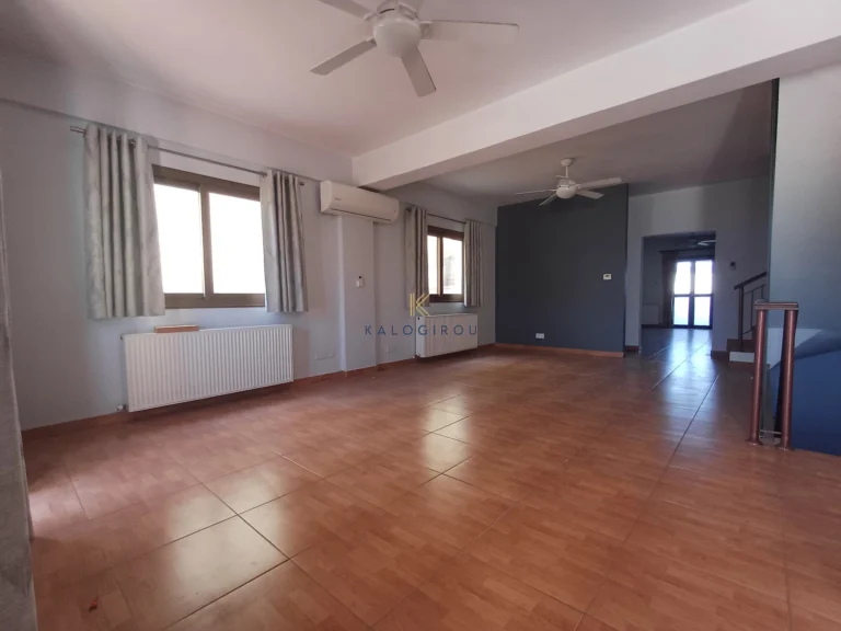Cheap Houses and Villas for Sale Larnaca up to 400000 euro