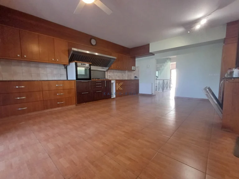 Cheap Houses and Villas for Sale Larnaca up to 400000 euro