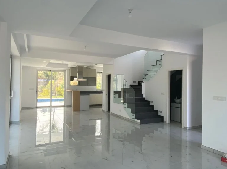 Cheap Houses and Villas for Sale Limassol up to 700000 euro