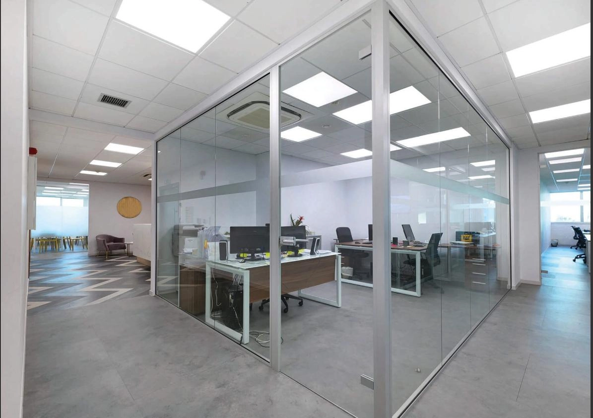 810m² Office for Sale