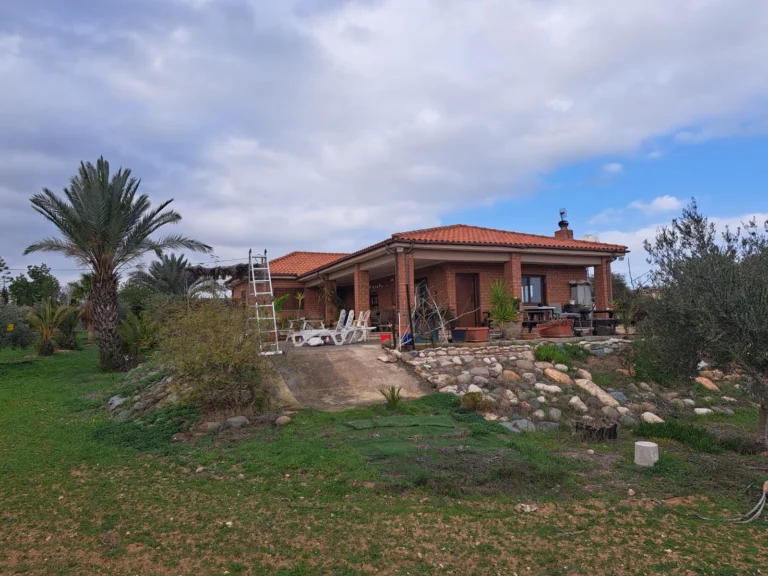 Cheap Houses and Villas for Sale Nicosia up to 600000 euro