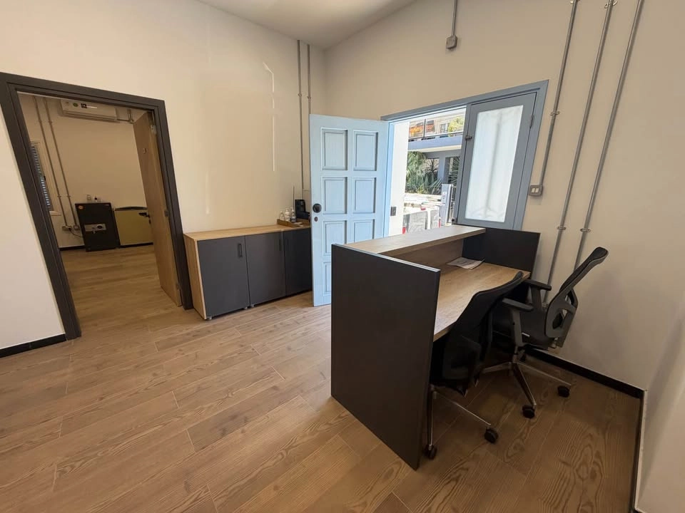 140m² Office for Rent in Limassol District