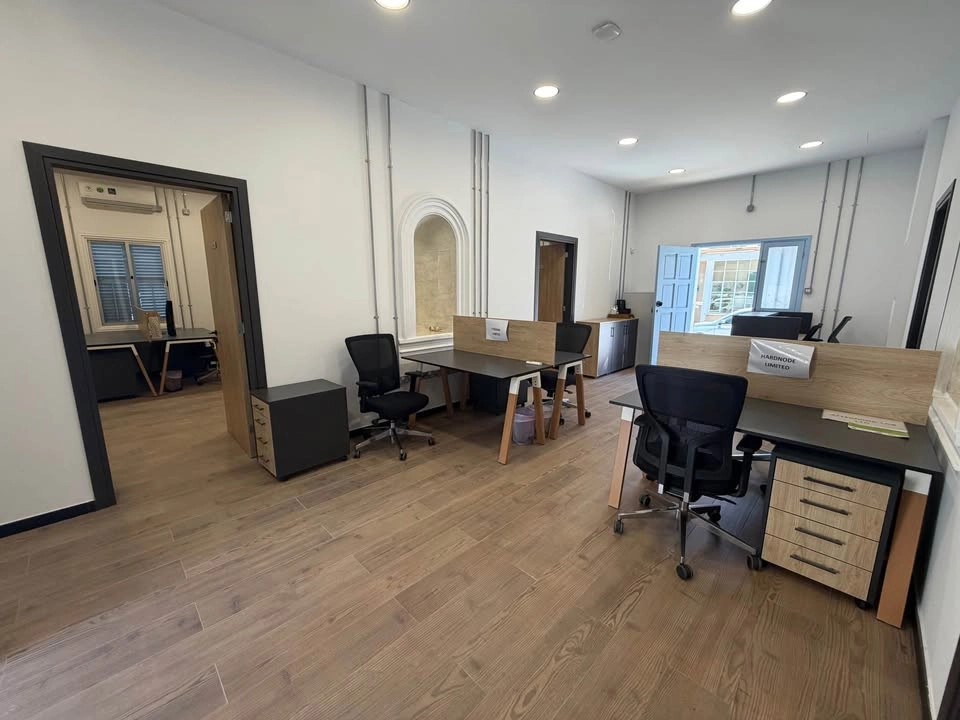 140m² Office for Rent in Limassol District