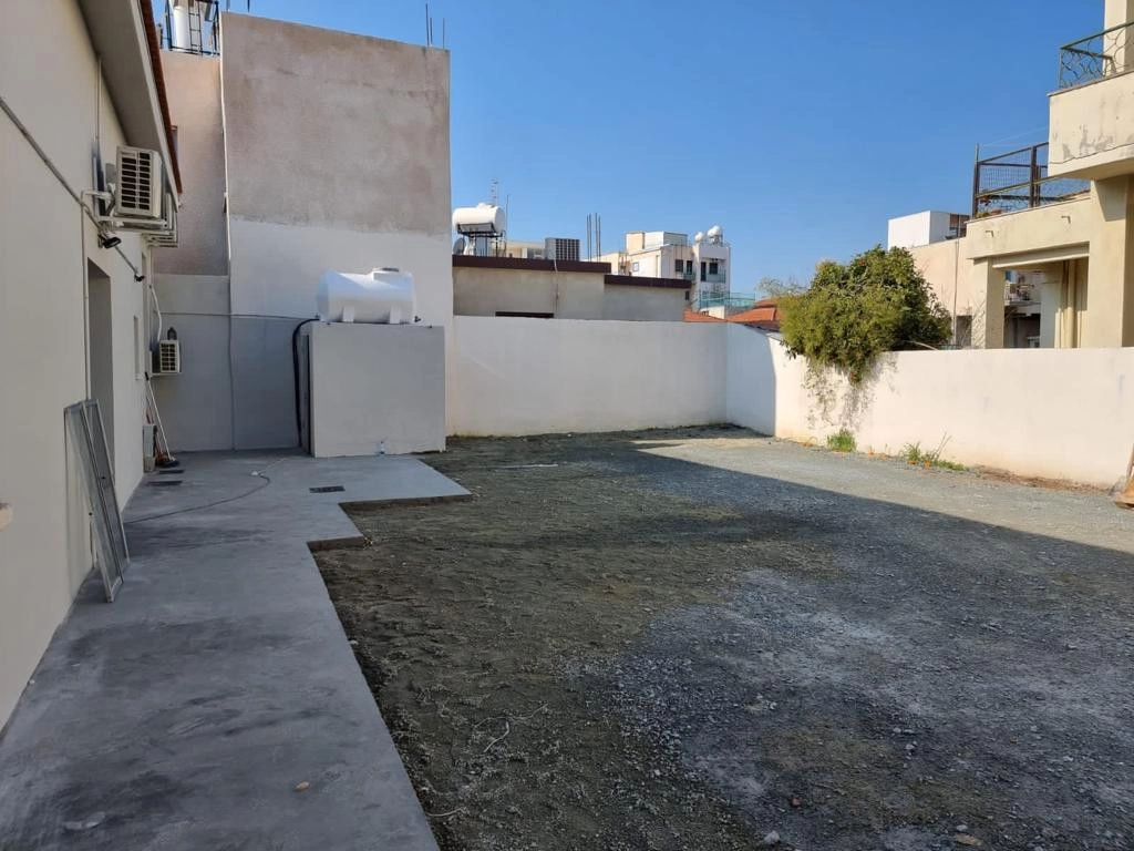 140m² Office for Rent in Limassol District