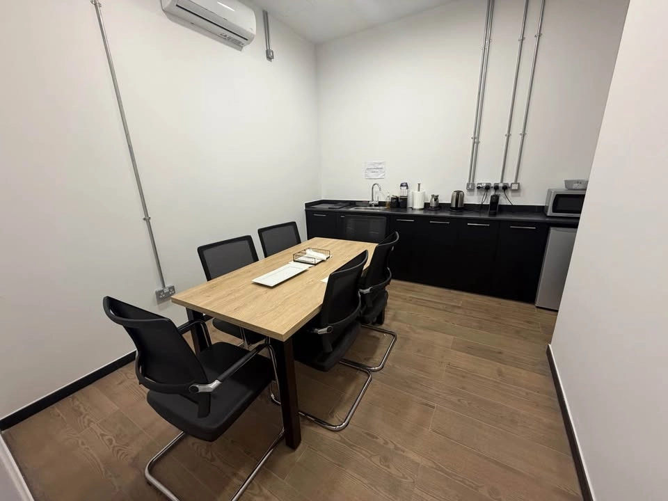 140m² Office for Rent in Limassol District