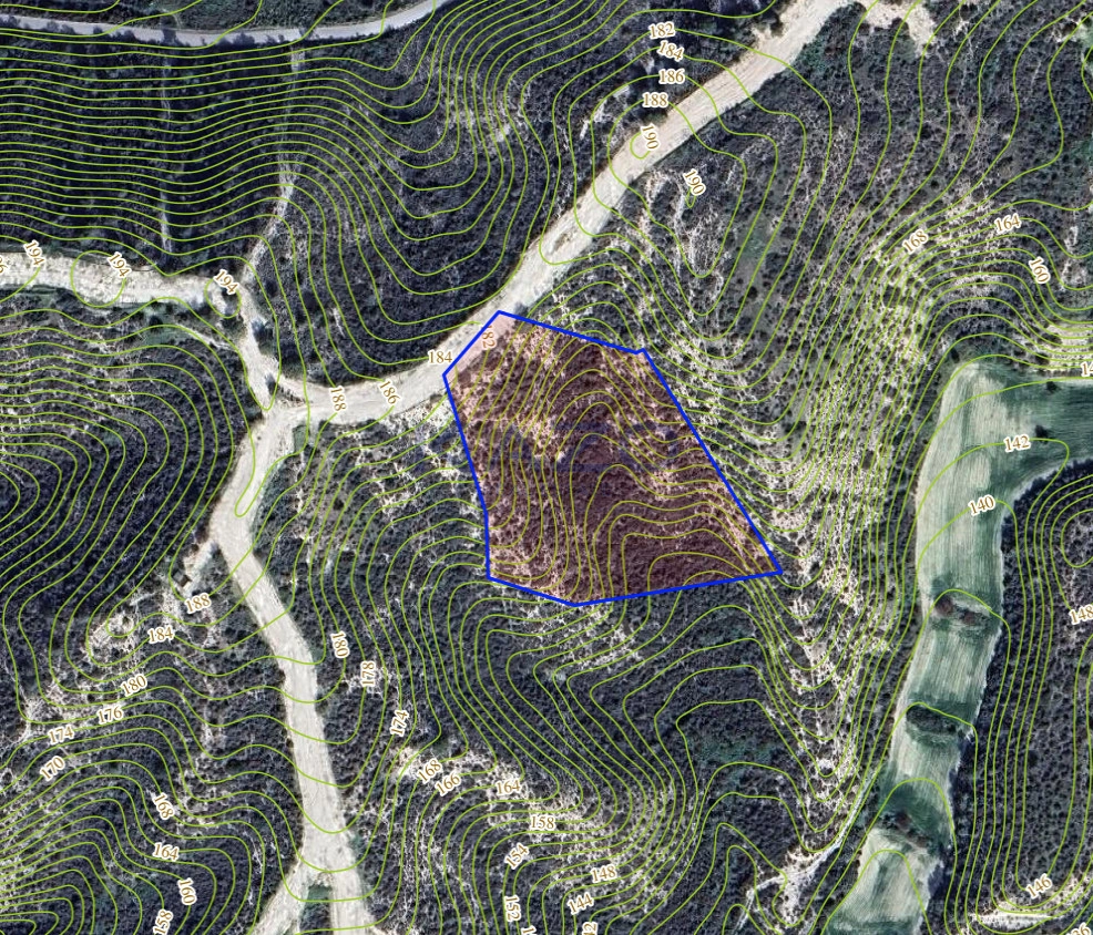 12,710m² Plot for Sale in Tochni, Larnaca District