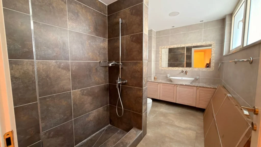 6+ Bedroom House for Rent in Germasogeia, Limassol District