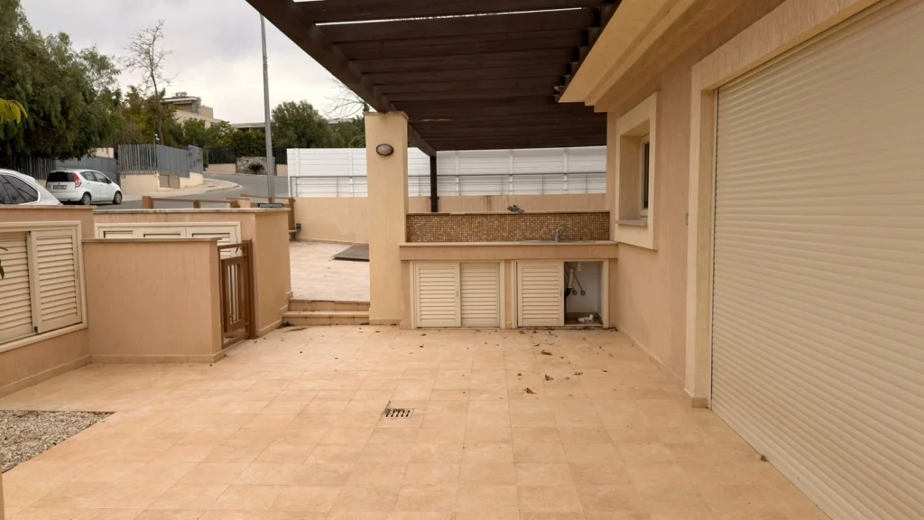 6+ Bedroom House for Rent in Germasogeia, Limassol District