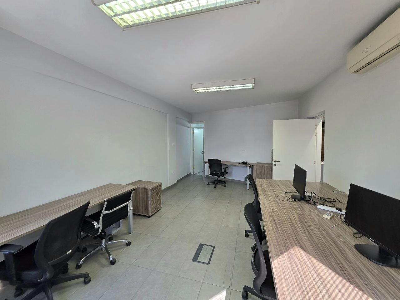 135m² Office for Rent in Limassol – Agia Zoni