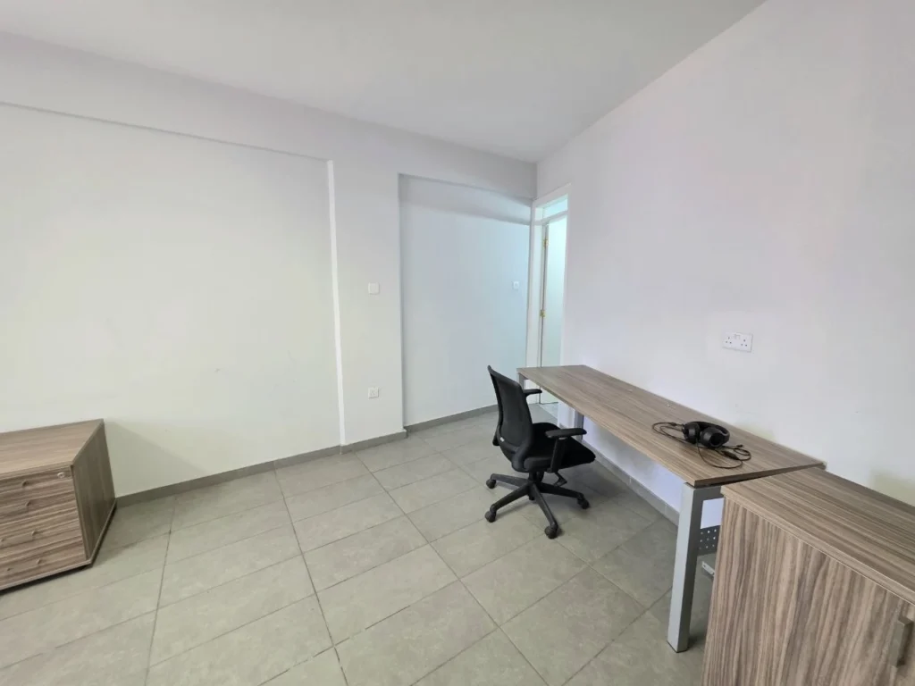 135m² Office for Rent in Limassol – Agia Zoni