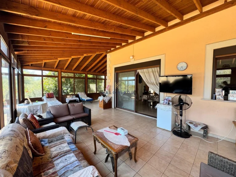 Cheap Houses and Villas for Sale Larnaca up to 1000000 euro
