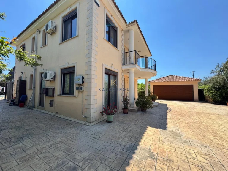 Cheap Houses and Villas for Sale Larnaca up to 1000000 euro