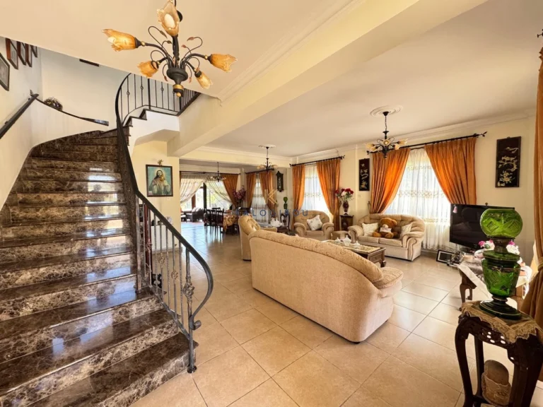 Cheap Houses and Villas for Sale Larnaca up to 1000000 euro