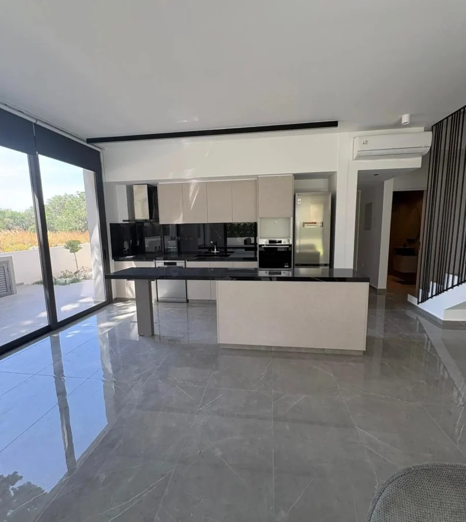 3 Bedroom House for Sale in Trachoni Lemesou, Limassol District