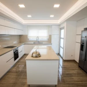 5 Bedroom Apartment for Sale