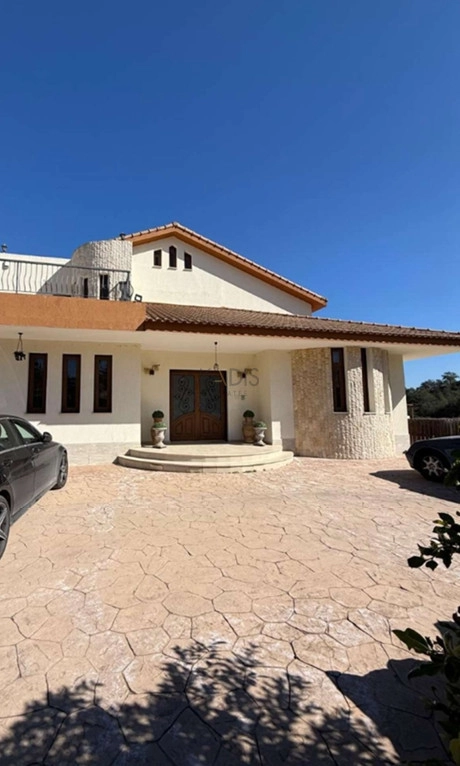 Cheap Houses and Villas for Sale Nicosia up to 800000 euro
