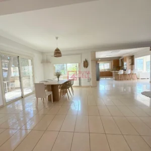 5 Bedroom House for Rent in Kalo Chorio Lemesou, Limassol District