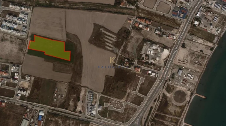 12,476m² Plot for Sale in Livadia Larnakas, Larnaca District