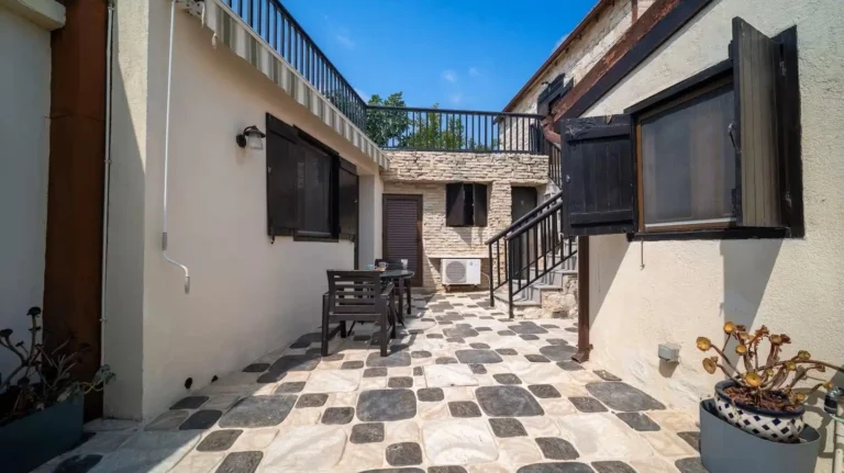 Cheap Houses and Villas for Sale Limassol up to 400000 euro
