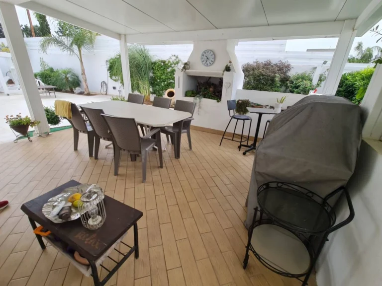 Cheap Houses and Villas for Sale Larnaca up to 1000000 euro