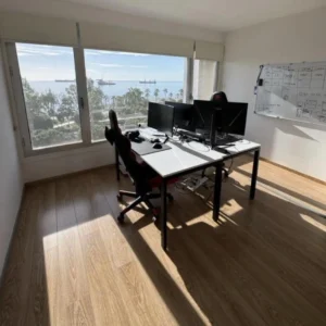 160m² Office for Rent