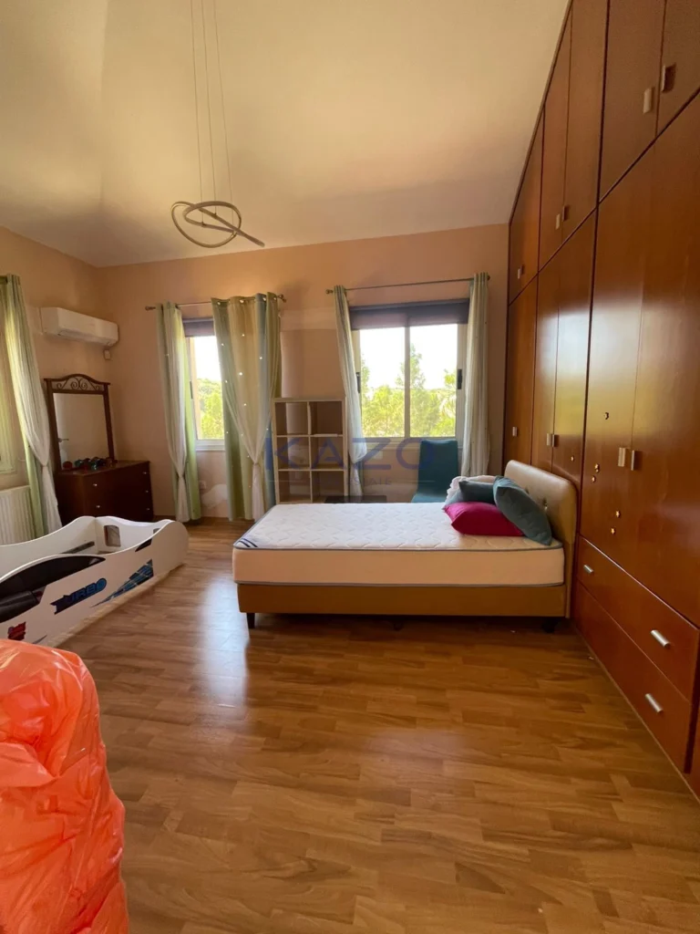 5 Bedroom House for Sale in Pyrgos Lemesou, Limassol District