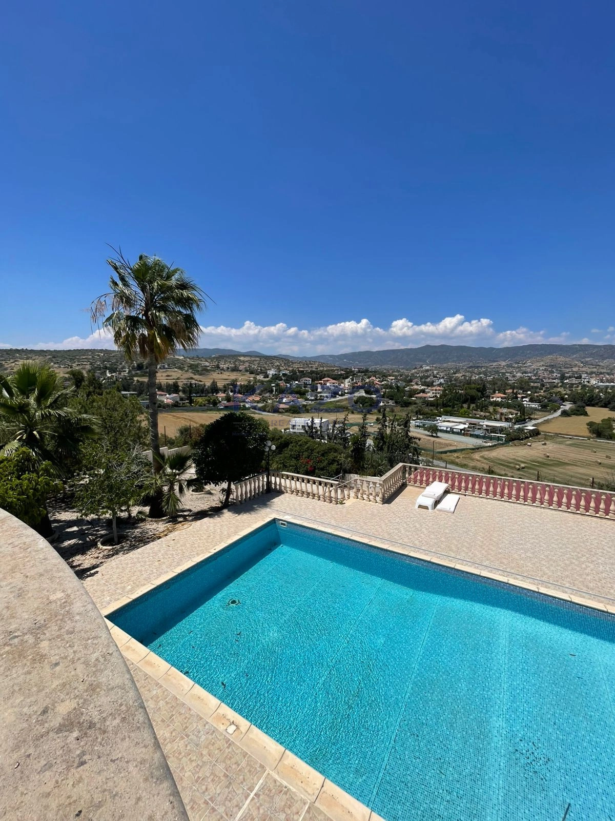 5 Bedroom House for Sale in Pyrgos Lemesou, Limassol District