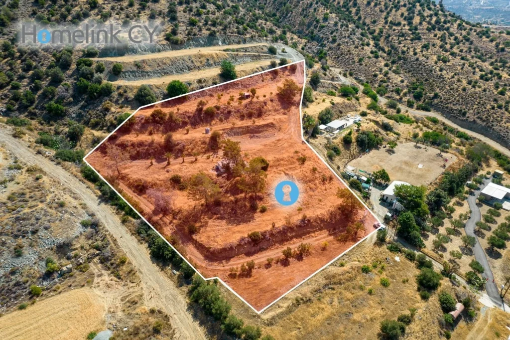 6,963m² Plot for Sale in Monagroulli, Limassol District