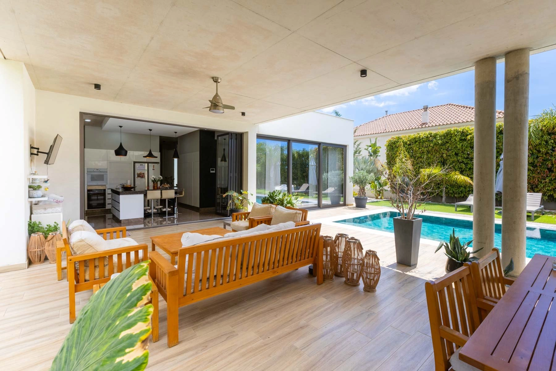 4 Bedroom House for Sale in Limassol – Agios Athanasios