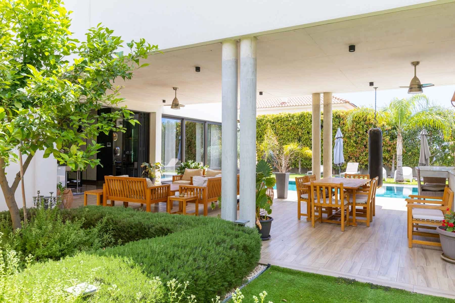 4 Bedroom House for Sale in Limassol – Agios Athanasios