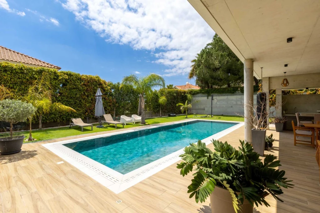 4 Bedroom House for Sale in Limassol – Agios Athanasios