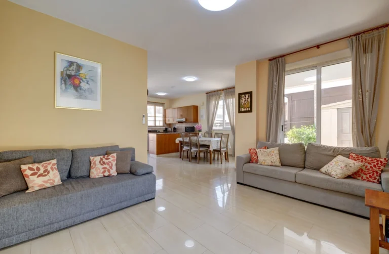 Cheap Houses and Villas for Sale Famagusta up to 400000 euro