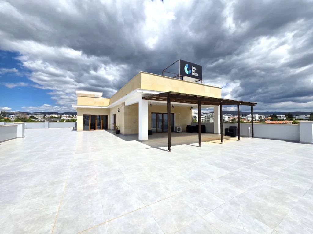 232m² Office for Rent in Limassol – Linopetra