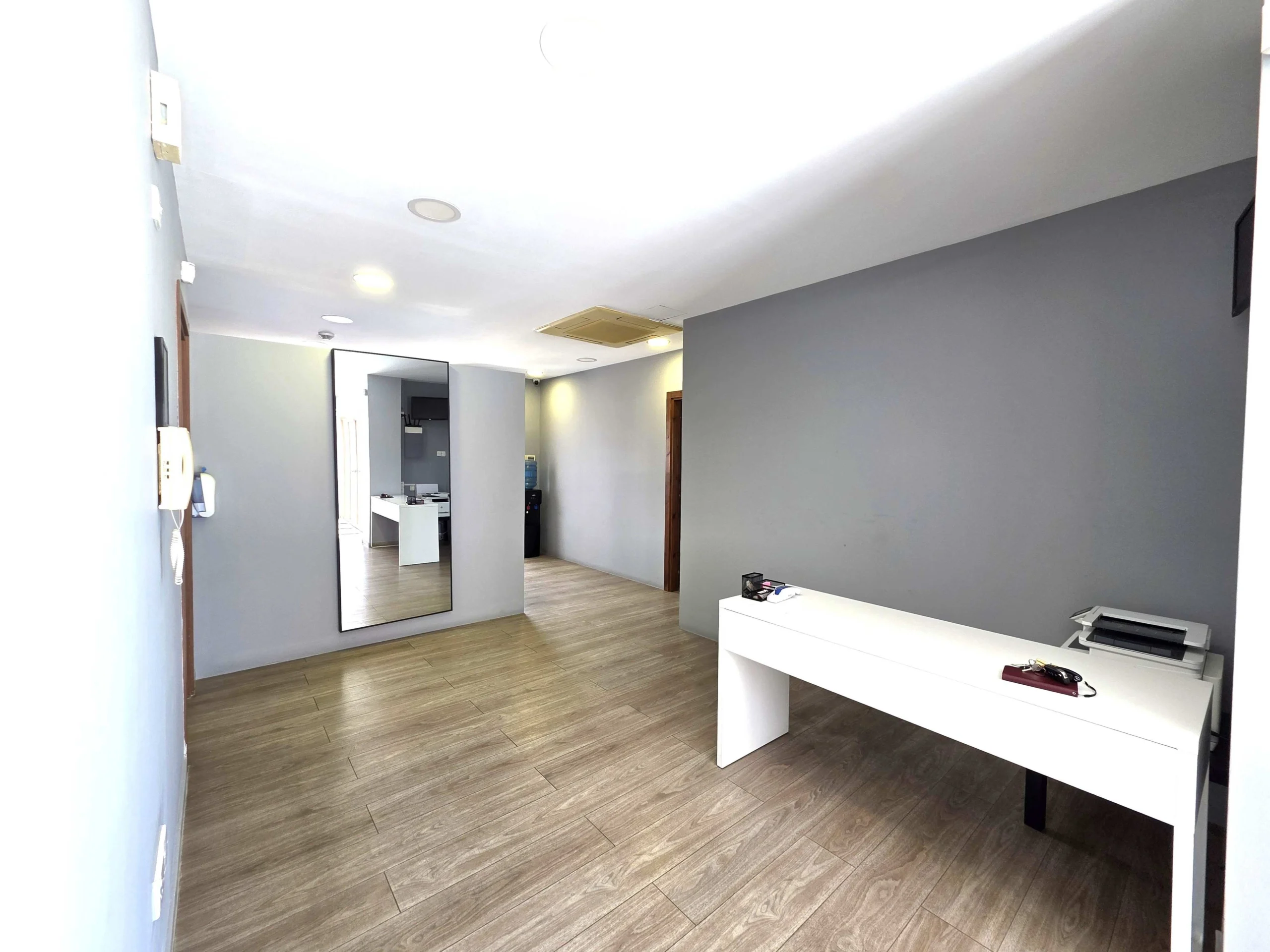 232m² Office for Rent in Limassol – Linopetra