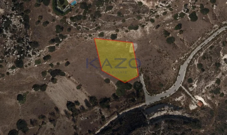 2,262m² Plot for Sale in Agios Tychonas, Limassol District