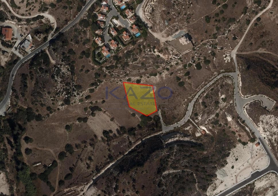 2,262m² Plot for Sale in Agios Tychonas, Limassol District