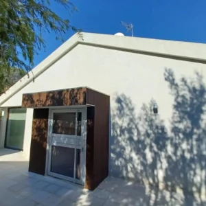 3 Bedroom House for Sale in Agios Tychonas, Limassol District