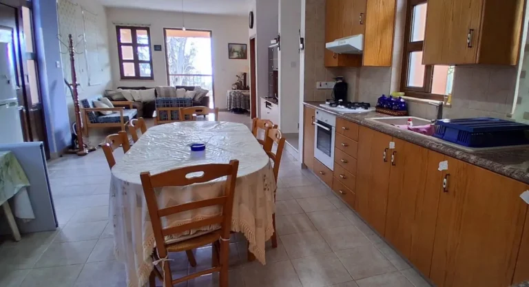 Cheap Houses and Villas for Rent Larnaca