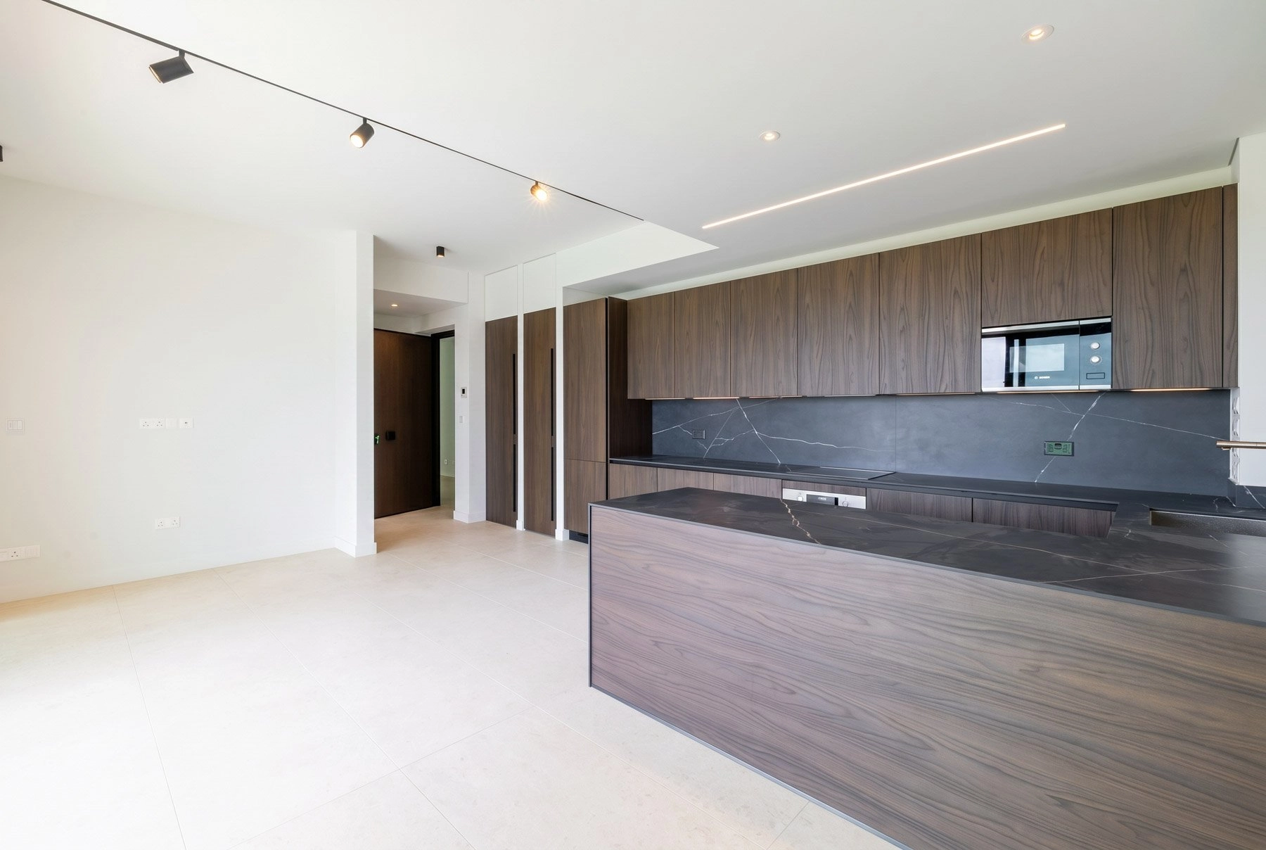 2 Bedroom Apartment for Sale in Limassol District