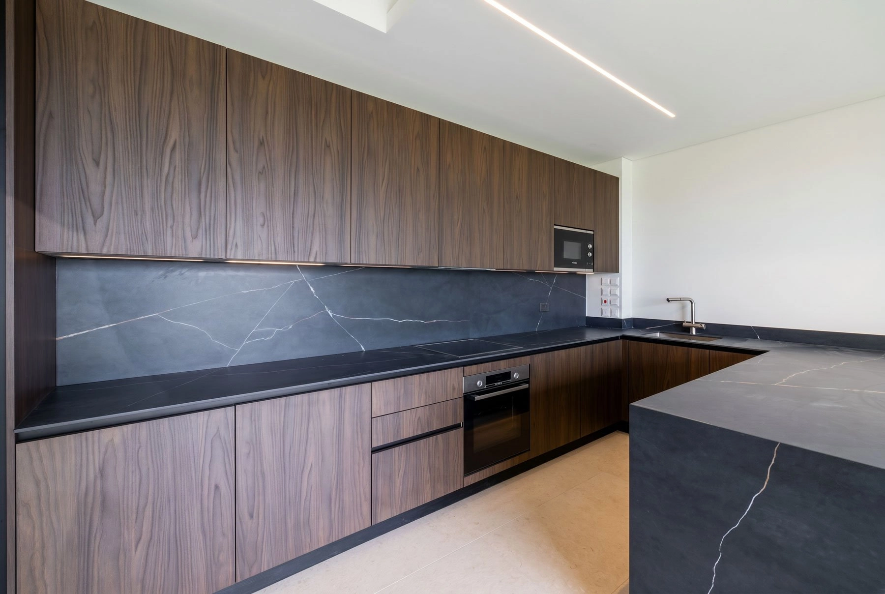 2 Bedroom Apartment for Sale in Limassol District