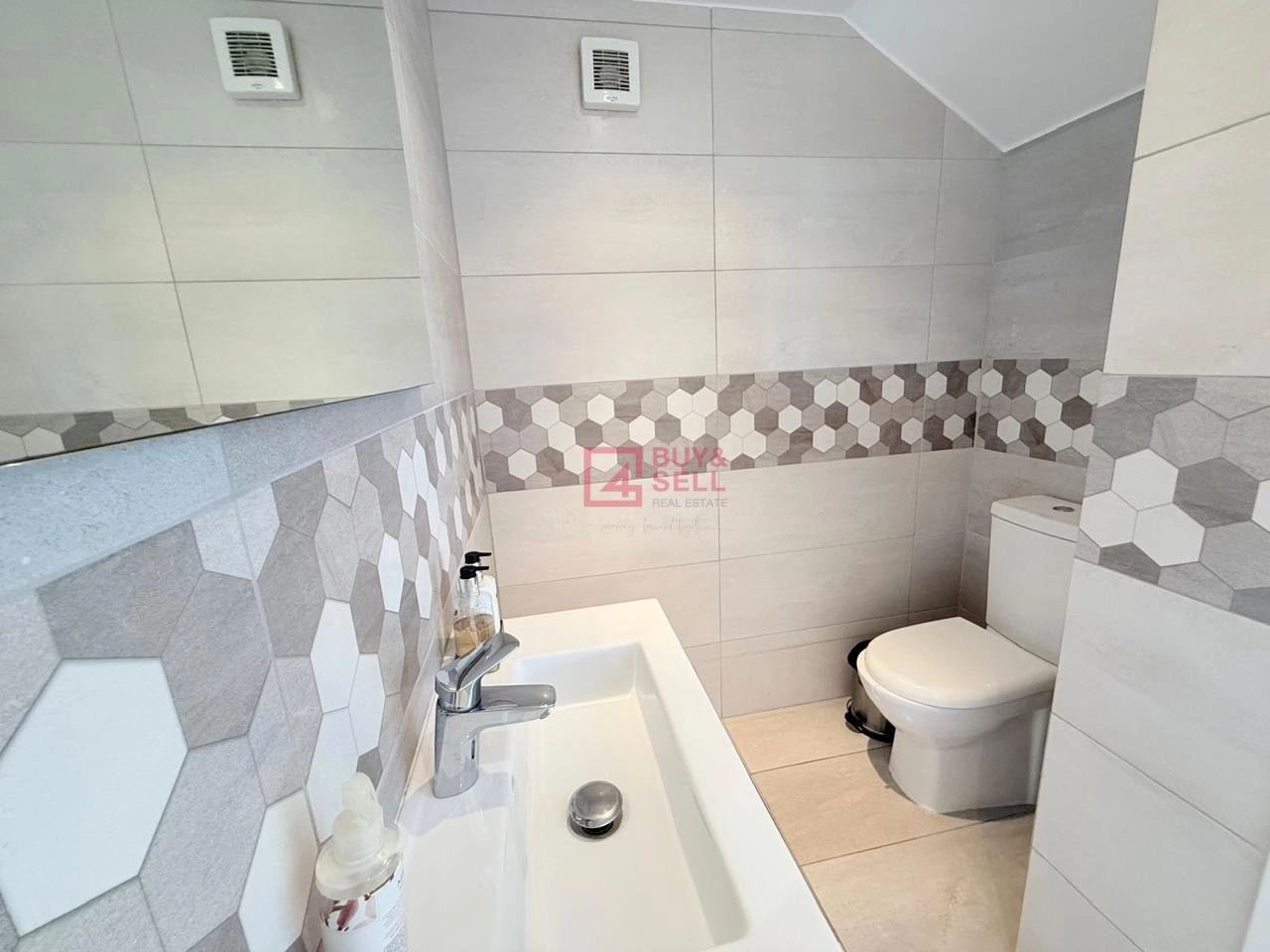 4 Bedroom House for Rent
