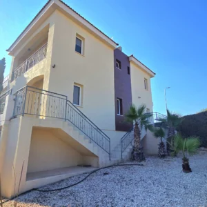 4 Bedroom House for Rent in Mouttagiaka Tourist Area, Limassol District