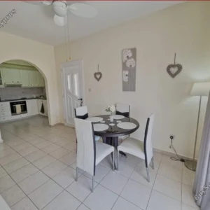 2 Bedroom Apartment for Sale in Paphos – Universal